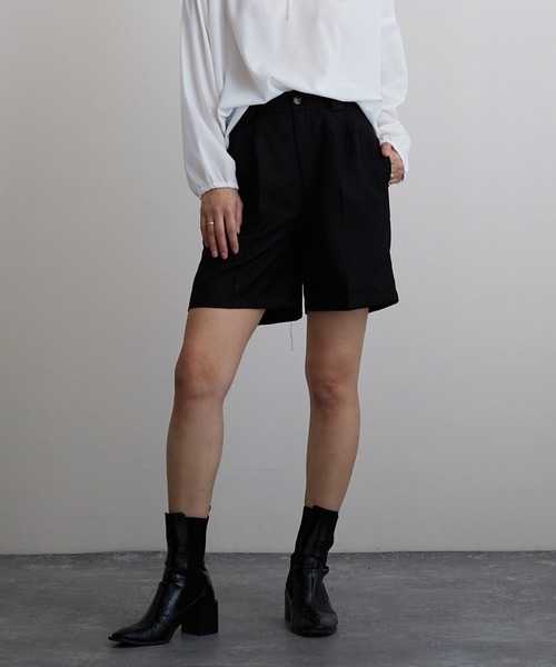 Mayree（メイリー）の「【Mayree】タックショートパンツ（スラックス・レディース・ブラック/ベージュ/パープル/グレイッシュベージュ・FREE）」の5枚目の写真