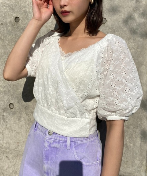 one after another NICE CLAUP(ワンアフターアナザーナイスクラップ)の「Sサイズあり カシュクールブラウス セットアップスカートあり(シャツ/ブラウス・レディース・ホワイト系その他/グリーン系その他/ブルー系その他・SMALL/MEDIUM)」の2枚目の写真