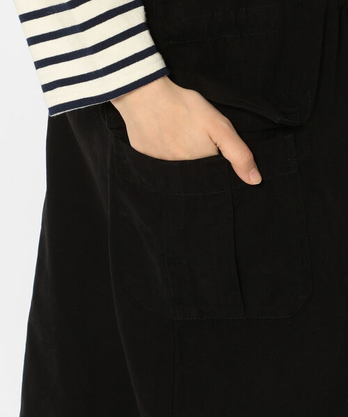 AVIREX（アヴィレックス）の「ZIP JUMPER SKIRT/ ジップジャンパースカート（ジャンパースカート・レディース・ブラック/カーキ・SMALL/MEDIUM）」の19枚目の写真
