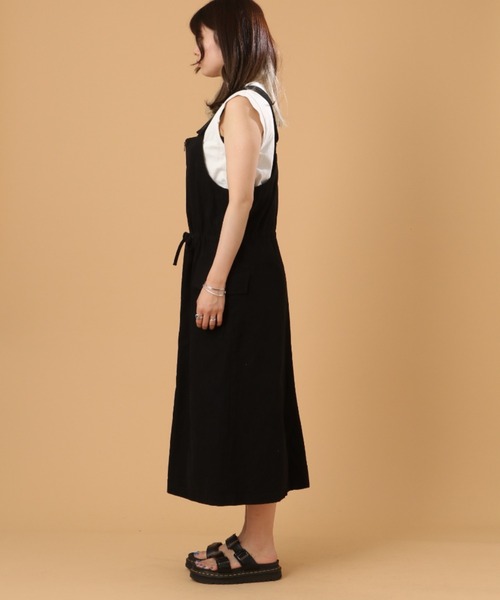 AVIREX（アヴィレックス）の「ZIP JUMPER SKIRT/ ジップジャンパースカート（ジャンパースカート・レディース・ブラック/カーキ・SMALL/MEDIUM）」の7枚目の写真