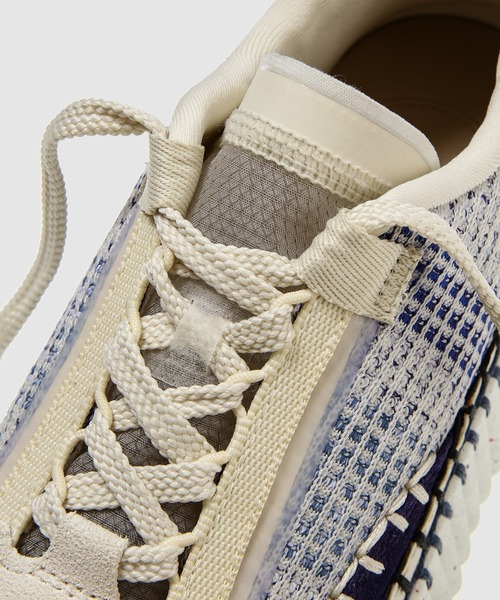 Chloe(クロエ)の「NAMA / スニーカー SUSTAINABLE Low TOP SNEAKER(スニーカー・レディース・ネイビー・36/37/38/35)」の5枚目の写真