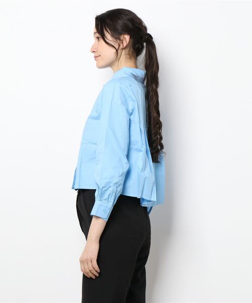 Mayree（メイリー）の「バックプリーツシャツ(le)（シャツ/ブラウス・レディース・オフホワイト/ブルー・FREE）」の6枚目の写真