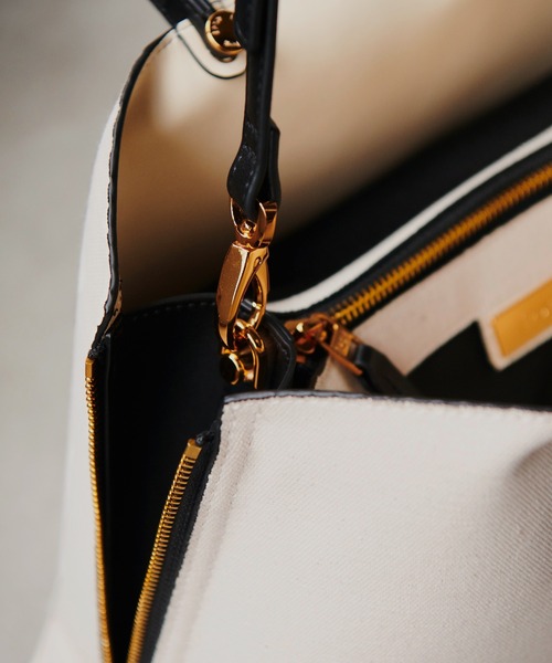 E'POR(エポール)の「【E'POR】Y BAG Mini(サイドジップミニショルダーバッグ)Canvas(ハンドバッグ・レディース・オフホワイト・FREE)」の5枚目の写真