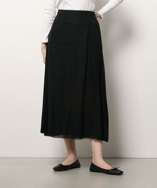 suzuki takayuki（スズキタカユキ）の「flared skirt（スカート・レディース・ブラック/アイボリー・2/1）」の2枚目の写真