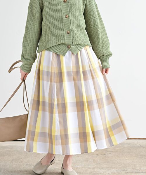 rps（アールピーエス）の「ＢＩＧチェックフレアースカート（スカート・レディース・ベージュ/イエロー/ブルー/グリーン/ネイビー/オレンジ/パープル・M/フリー）」の18枚目の写真