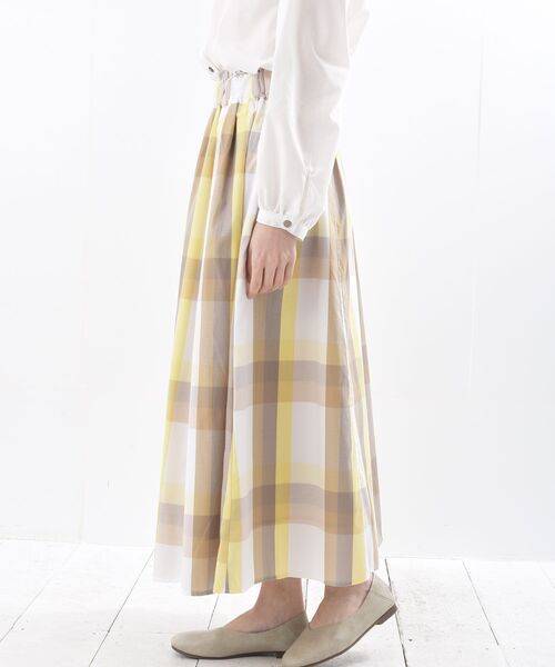 rps（アールピーエス）の「ＢＩＧチェックフレアースカート（スカート・レディース・ベージュ/イエロー/ブルー/グリーン/ネイビー/オレンジ/パープル・M/フリー）」の9枚目の写真
