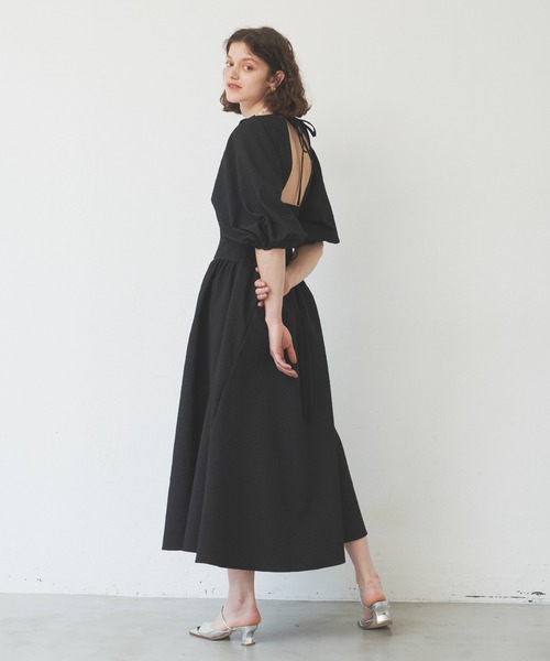 LA BELLE ETUDE(ラベルエチュード)の「BACK OPENベアSETワンピース(ワンピース・レディース・ホワイト/ブラック/ブルー・FREE)」の5枚目の写真