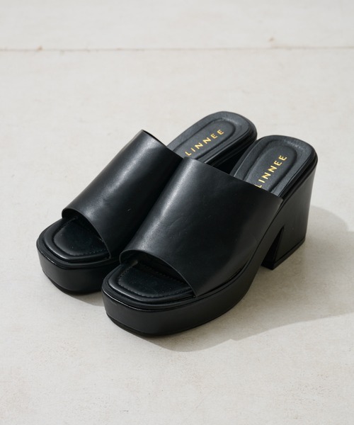 Chico(チコ)の「【LINNEE】バルキーサンダル(サンダル・レディース・ホワイト/ブラック・SMALL/MEDIUM/LARGE)」の4枚目の写真
