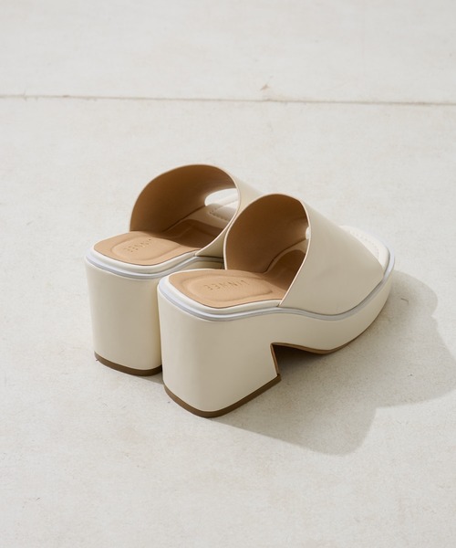 Chico(チコ)の「【LINNEE】バルキーサンダル(サンダル・レディース・ホワイト/ブラック・SMALL/MEDIUM/LARGE)」の15枚目の写真