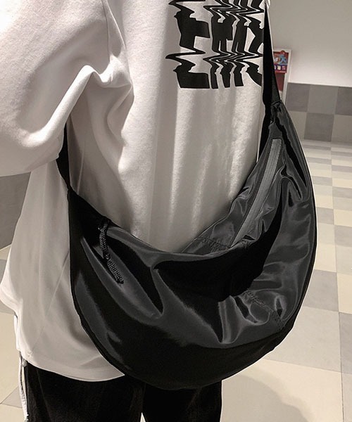 gossip!ロサンゼルス(ゴシップロサンゼルス)の「ナイロンオーバーオール トートバッグ(ボディバッグ/ウエストポーチ・レディース・ライトブルー/ブラック/グリーン/ベージュ・FREE)」の5枚目の写真