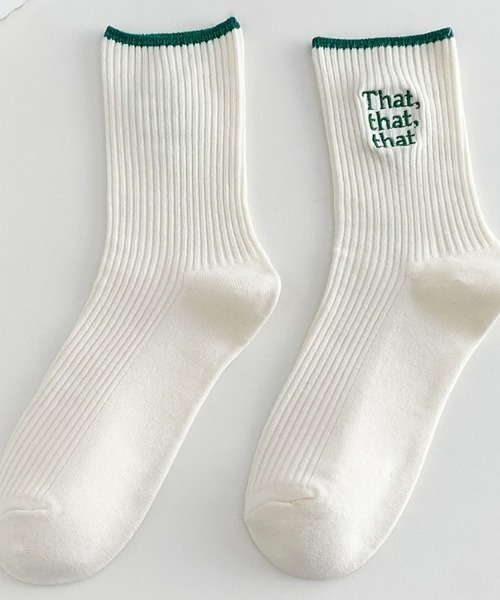 Loueme（ルエム）の「that 刺繍カラフルソックス（ソックス/靴下・レディース・ブラック/パープル/レッド/ピンク/ブルー/グリーン・FREE）」の3枚目の写真