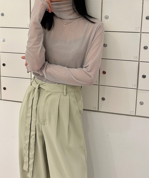 solleim（ソルレム）の「カラーシアーラメハイネックトップス（Tシャツ/カットソー・レディース・ブラック/ピンク/オレンジ/グリーン/アイボリー/ブラウン/グレー/グレー系1/ブラック系1/ホワイト系1/ブルー系1・M）」の19枚目の写真