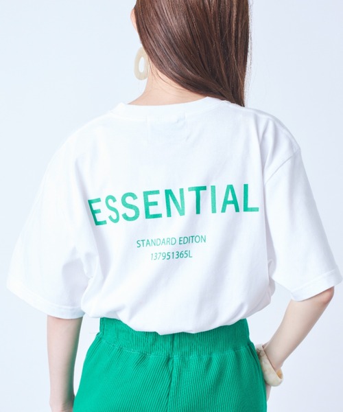 MAISON BREEZE（メゾンブリーズ）の「トレンドロゴ。"ESSENTIAL" Tee【MAISON BREEZE】オーバーサイズバックプリントロゴTシャツ（Tシャツ/カットソー・レディース・ブラック/レッド/グリーン・FREE）」の9枚目の写真