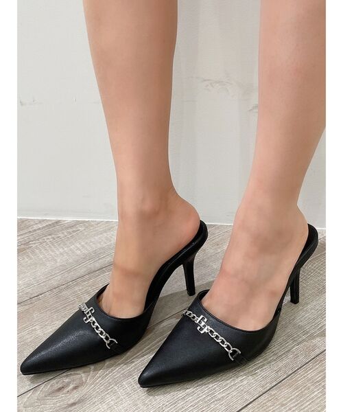 GYDA（ジェイダ）の「GGチェーンポインテッドミュール（パンプス・レディース・ブラック/オフホワイト・SMALL/MEDIUM/LARGE）」の6枚目の写真
