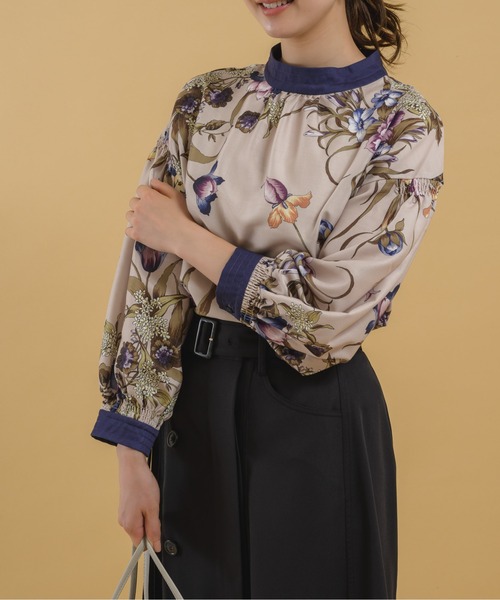 KATHARINE ROSS（キャサリンロス）の「【KATHARINE ROSS】オリジナル オータムスカーフプリントブラウス（シャツ/ブラウス・レディース・マスタード/ブルー・MEDIUM）」の2枚目の写真