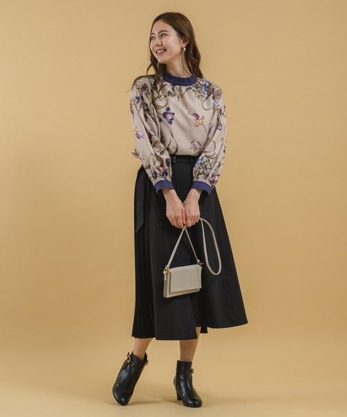 KATHARINE ROSS（キャサリンロス）の「【KATHARINE ROSS】オリジナル オータムスカーフプリントブラウス（シャツ/ブラウス・レディース・マスタード/ブルー・MEDIUM）」の8枚目の写真