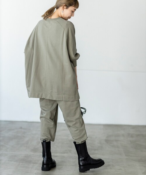 THE SHOP TK （ザ ショップ ティーケー ）の「◆裏毛ポンチョプルオーバー（スウェット・レディース・ネイビー/オフホワイト/オリーブ・12）」の11枚目の写真