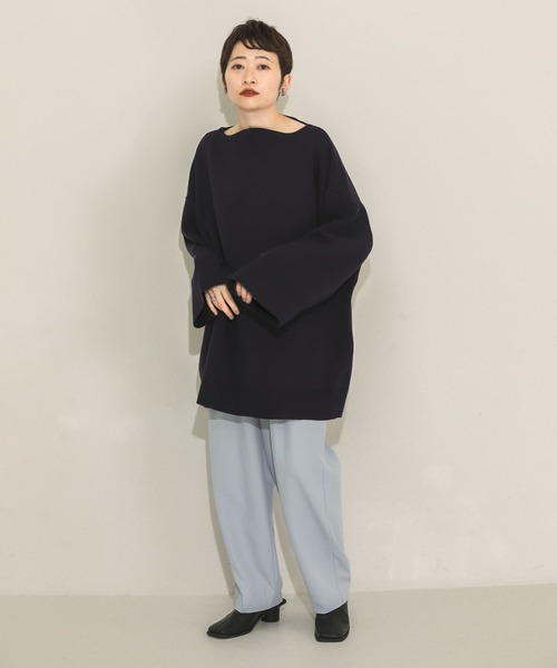 KBF（ケイビーエフ）の「カーブネックラージニット（ニット/セーター・レディース・ネイビー/ブラウン/アイボリー・ONE）」の4枚目の写真