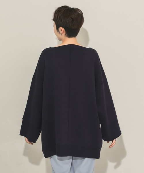 KBF（ケイビーエフ）の「カーブネックラージニット（ニット/セーター・レディース・ネイビー/ブラウン/アイボリー・ONE）」の18枚目の写真