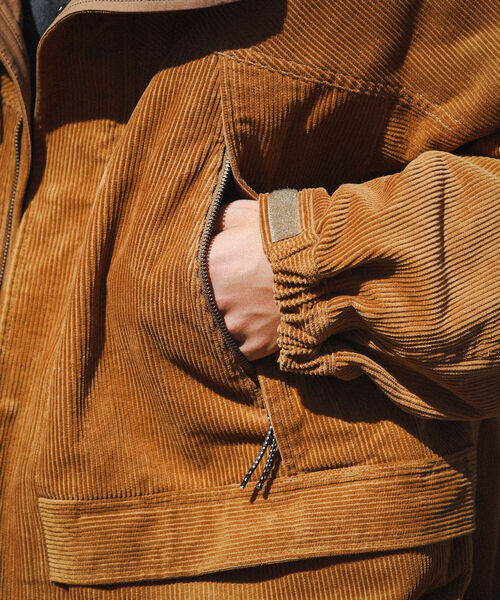 BEAMS(ビームス)の「BEAMS / ルーズ シティフーディー(ブルゾン・メンズ・ネイビー/ベージュ・SMALL/MEDIUM/LARGE/X-LARGE)」の9枚目の写真