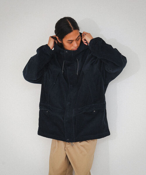 BEAMS(ビームス)の「BEAMS / ルーズ シティフーディー(ブルゾン・メンズ・ネイビー/ベージュ・SMALL/MEDIUM/LARGE/X-LARGE)」の13枚目の写真