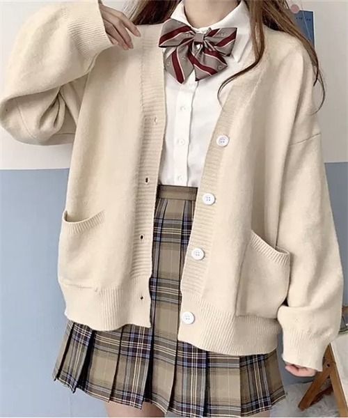 FREE STYLISTS(フリー スタイリスト)の「レディース・長袖Vネックニットカーディガン(カーディガン/ボレロ・レディース・ブラック/ベージュ/パープル/レッド/ピンク/イエロー/ブルー/オフホワイト・FREE)」の3枚目の写真