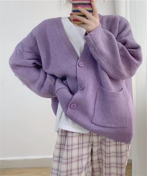 FREE STYLISTS(フリー スタイリスト)の「レディース・長袖Vネックニットカーディガン(カーディガン/ボレロ・レディース・ブラック/ベージュ/パープル/レッド/ピンク/イエロー/ブルー/オフホワイト・FREE)」の5枚目の写真