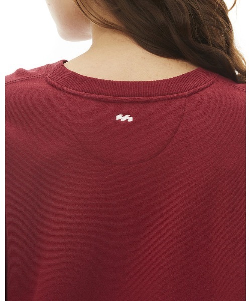 BILLABONG(ビラボン)の「BILLABONG レディース HEAVY BARREL CROPED SWEAT CREW トレーナー 【2022年秋冬モデル】/ビラボンスウェットトレーナー(スウェット・レディース・ブラック/バーガンディー/グレー・MEDIUM/LARGE)」の5枚目の写真