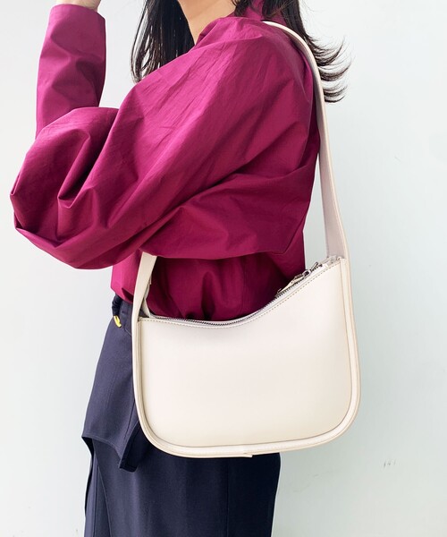 OPAQUE.CLIP(オペークドットクリップ)の「◆アシメントリ―ワンハンドルバッグ(ハンドバッグ・レディース・ボルドー/オフホワイト/ブラック・00)」の8枚目の写真