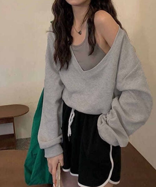 meJane(ミージェーン)の「クロップド丈ルーズシルエットVネックドッキングスウェット【ZOZOTOWN限定】(スウェット・レディース・アッシュブラウン/グレー・FREE)」の13枚目の写真