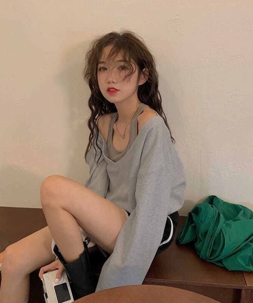 meJane(ミージェーン)の「クロップド丈ルーズシルエットVネックドッキングスウェット【ZOZOTOWN限定】(スウェット・レディース・アッシュブラウン/グレー・FREE)」の11枚目の写真
