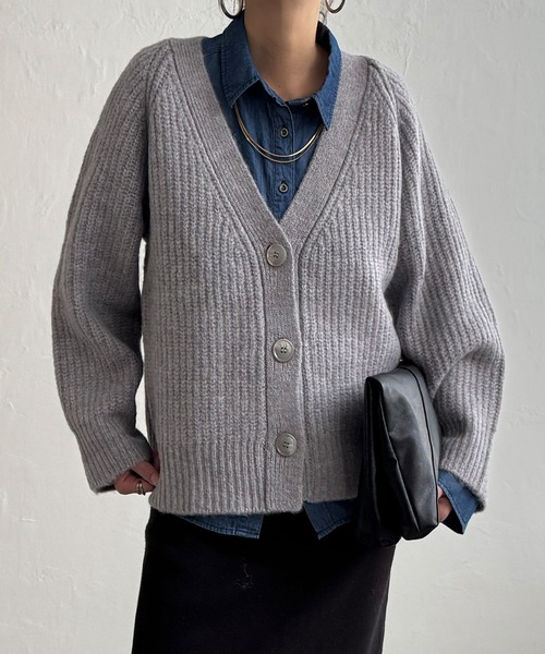 LBC(エルビーシー)の「畦Vネックカラーカディガン(カーディガン/ボレロ・レディース・ライトグレー/グリーン・M)」の1枚目の写真