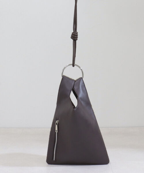 fredy emue(フレディエミュ)の「リングハンドルコンビショッパーバッグ(ショルダーバッグ・レディース・ベージュ系その他4/ブラック系その他4・FREE)」の11枚目の写真