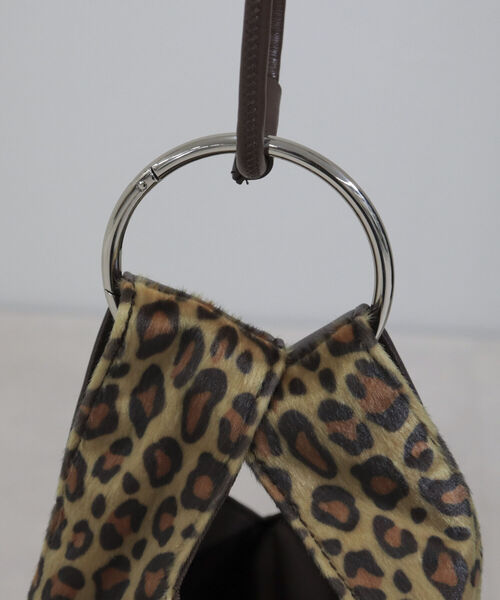 fredy emue(フレディエミュ)の「リングハンドルコンビショッパーバッグ(ショルダーバッグ・レディース・ベージュ系その他4/ブラック系その他4・FREE)」の15枚目の写真