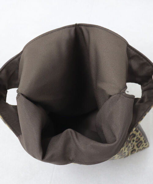 fredy emue(フレディエミュ)の「リングハンドルコンビショッパーバッグ(ショルダーバッグ・レディース・ベージュ系その他4/ブラック系その他4・FREE)」の6枚目の写真