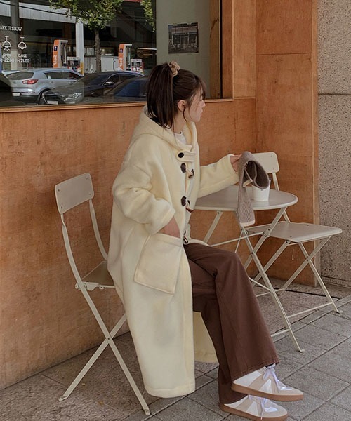 SONA(ソナ)の「SONYUNARA ボアフードダッフルロングコート(ダッフルコート・レディース・アイボリー・FREE)」の13枚目の写真