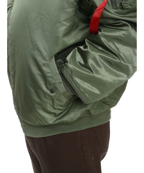 Alpha Industries（アルファインダストリーズ）の「ALPHA