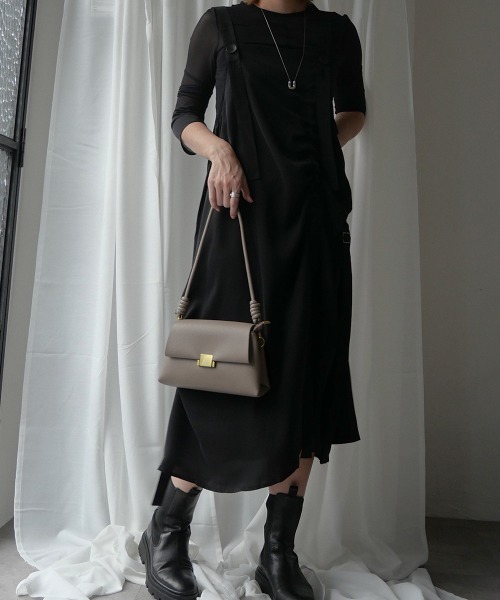 CURI BISCUI（キュリ　ビスキュイ）の「【CURIBISCUI】ハンドルデザイン フラップ ショルダーバッグ（ショルダーバッグ・レディース・ベージュ/グレー/ブラック・FREE）」の13枚目の写真