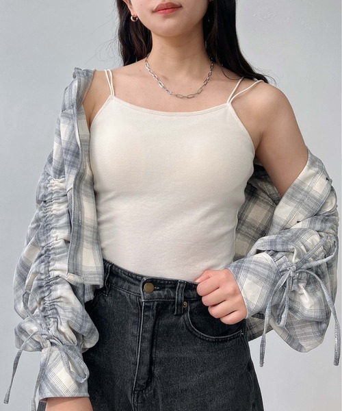 AS KNOW AS plus（アズノゥアズプラス）の「○カップ付きフライスキャミソール（キャミソール・レディース・ライトブラウン/ライトグリーン/キナリ/ブラック/ブルー/テラコッタ/グレイッシュベージュ/チャコールグレー/レッド/ブルー系/イエロー系/イエロー/ベージュ・FREE）」の2枚目の写真