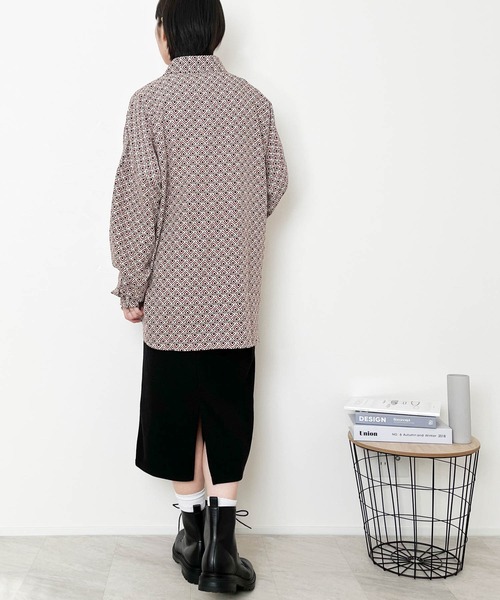 Ritzy（リッツィー）の「ポリ総柄プリント(A柄) ドロップショルダー LSシャツ レディース メンズ（シャツ/ブラウス・メンズ・ホワイト/グリーン/ブラック・MEDIUM/LARGE/X-LARGE）」の14枚目の写真
