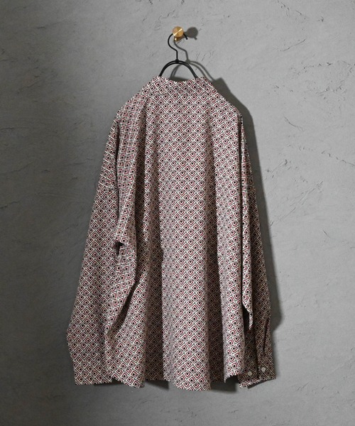 Ritzy（リッツィー）の「ポリ総柄プリント(A柄) ドロップショルダー LSシャツ レディース メンズ（シャツ/ブラウス・メンズ・ホワイト/グリーン/ブラック・MEDIUM/LARGE/X-LARGE）」の11枚目の写真