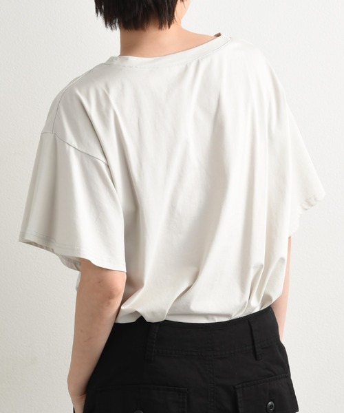 INTERPLANET(インタープラネット)の「フレアースリーブロゴTシャツ(Tシャツ/カットソー・レディース・オフホワイト/グレイッシュブルー/ブラック・FREE)」の7枚目の写真