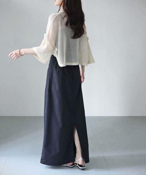 cheriella(シェリエラ)の「【cheriella】WEB限定ショート丈スリット透かし編みメッシュニット(ニット/セーター・レディース・ブルー/アイボリー/カーキ/ブラック・M)」の14枚目の写真