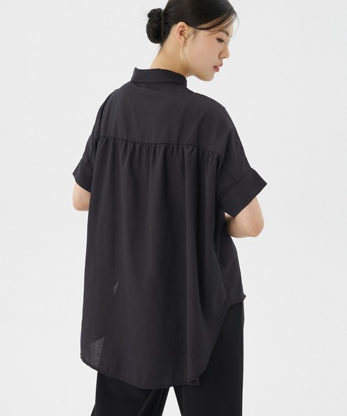 coca(coca)(コカ)の「リップルラウンドヘムシャツ(シャツ/ブラウス・レディース・ブラック/ピンク/ホワイト/ベージュ・M/L)」の13枚目の写真