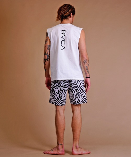 RVCA(ルーカ)の「【ムラサキスポーツ別注】RVCA/ルーカ ユーティリティ/水陸両用 ブランドロゴ ラッシュガード/バックプリントタンクトップ BD041-P35(ラッシュガード・メンズ・ホワイト/ブラック・S/M/L)」の9枚目の写真