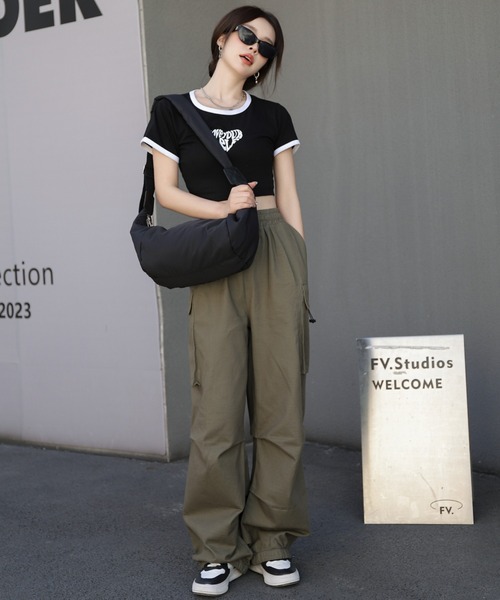 wears(ウェアーズ)の「【軽量】無地ナイロンショルダーバッグ(ショルダーバッグ・レディース・アイボリー/ブラック・FREE)」の19枚目の写真