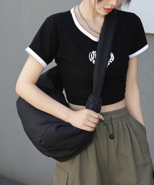 wears(ウェアーズ)の「【軽量】無地ナイロンショルダーバッグ(ショルダーバッグ・レディース・アイボリー/ブラック・FREE)」の15枚目の写真