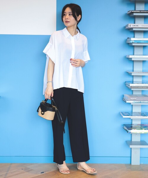 BEAMS HEART（ビームスハート）の「BEAMS HEART / ビッグシルエット ボタンシャツ（シャツ/ブラウス・レディース・ネイビー/イエロー系その他2/オフホワイト/ライトブルー・FREE）」の11枚目の写真