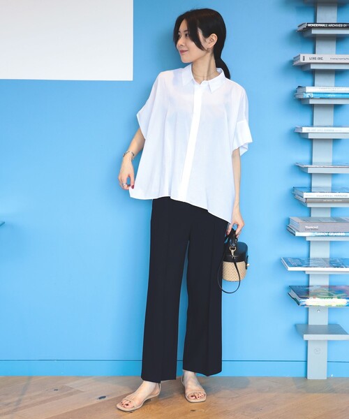 BEAMS HEART（ビームスハート）の「BEAMS HEART / ビッグシルエット ボタンシャツ（シャツ/ブラウス・レディース・ネイビー/イエロー系その他2/オフホワイト/ライトブルー・FREE）」の12枚目の写真