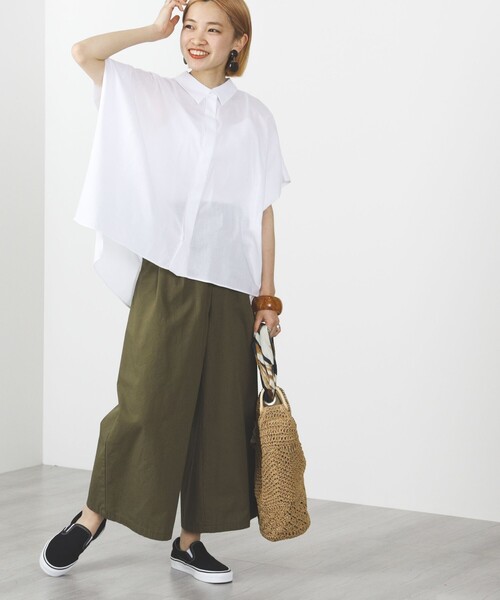 BEAMS HEART（ビームスハート）の「BEAMS HEART / ビッグシルエット ボタンシャツ（シャツ/ブラウス・レディース・ネイビー/イエロー系その他2/オフホワイト/ライトブルー・FREE）」の13枚目の写真